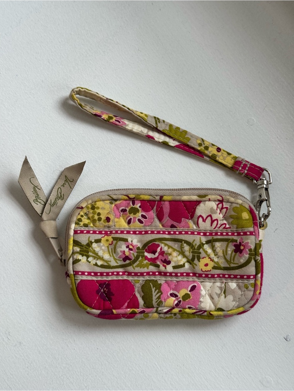 Vera Bradley Discontinued / Retired “Make Me Blush” Quilted Floral Wristlet